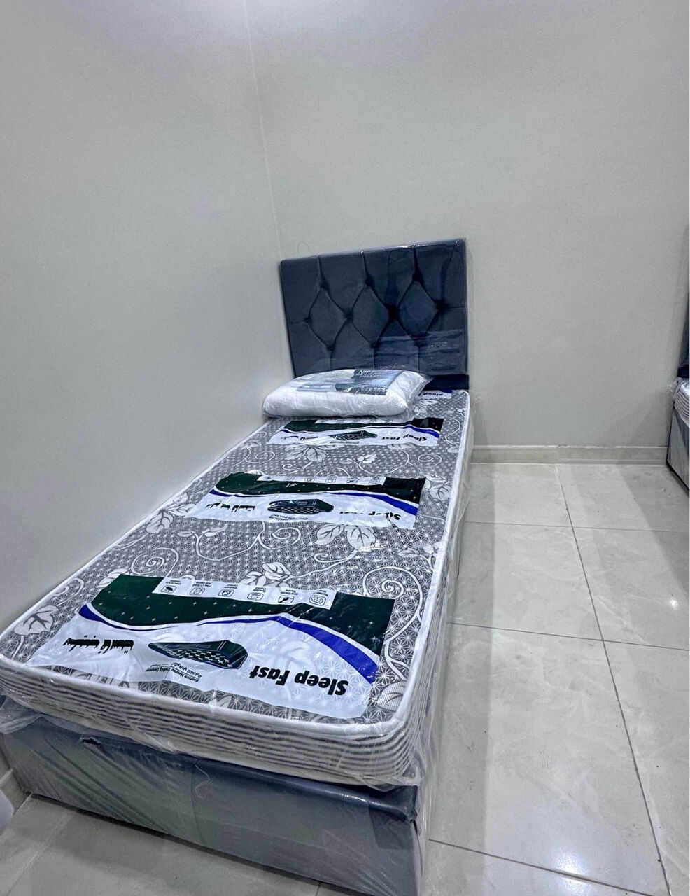 Jeddah, Furniture, SAR 300,  Single Bed Are Available In Multiple Colors And Designs In Low Prices.
