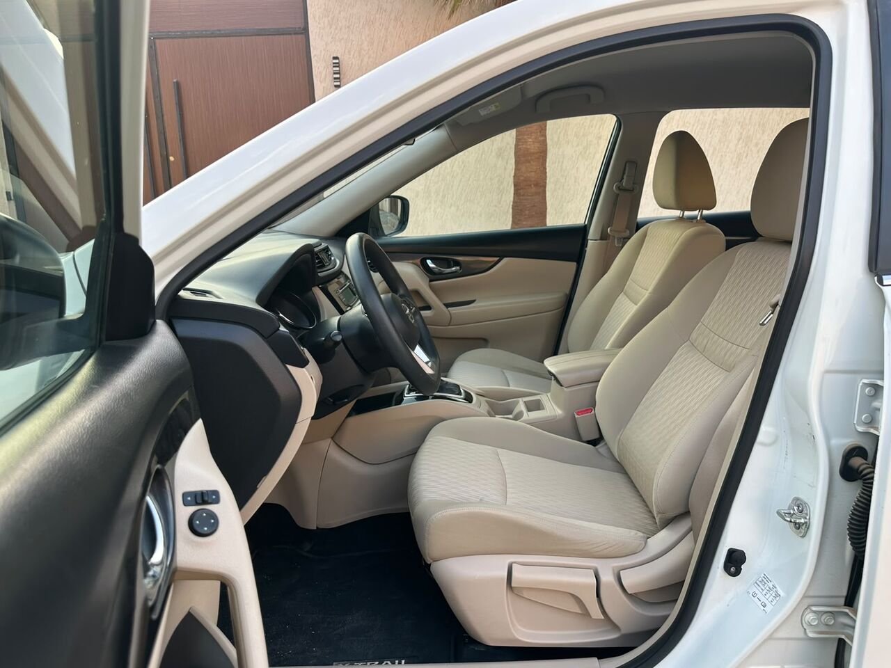 Riyadh, Vehicles, Cars & Trucks , SAR 65000,  Nissan X-Trail,  2022,  Automatic,  53000 KM,    (2.5) 2WD With Mid Option (1st Owner) Family Exit No Accident History