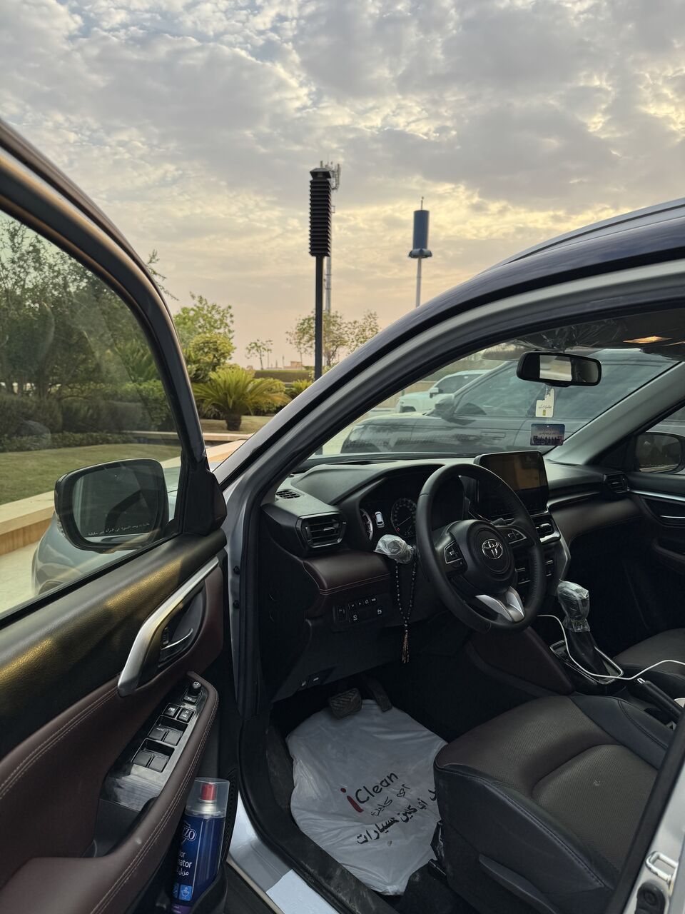 Riyadh, Vehicles, Cars & Trucks , SAR 69000,  Toyota Urban Cruiser,  2025,  Automatic,  21000 KM,   Hybrid  Full Option