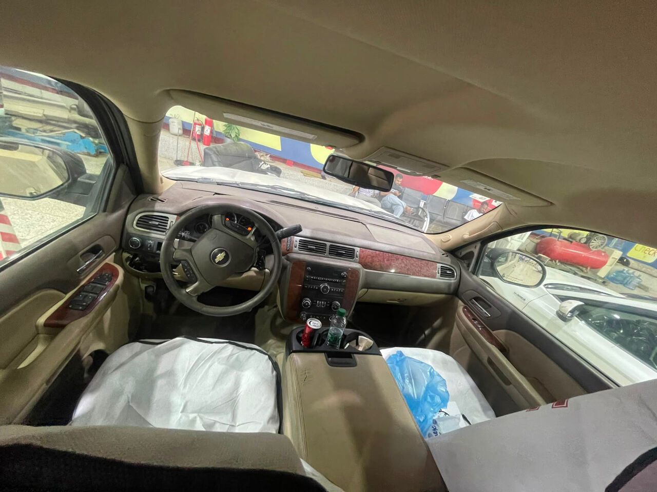Riyadh, Vehicles, Cars & Trucks , SAR 18000,  Chevrolet Tahoe,  2009,  Automatic,  400000 KM,  Chevrolete Tahoe LT