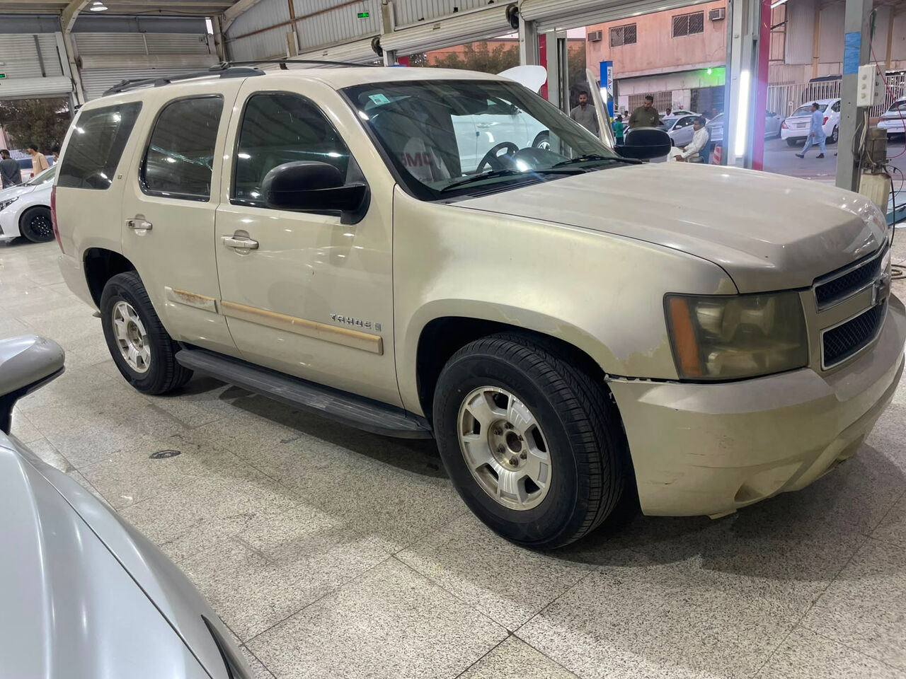 Riyadh, Vehicles, Cars & Trucks , SAR 18000,  Chevrolet Tahoe,  2009,  Automatic,  400000 KM,  Chevrolete Tahoe LT