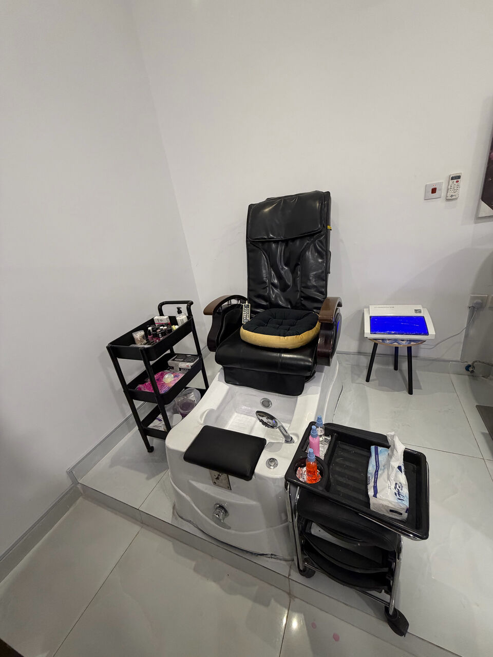 Jeddah, Businesses For Sale, Ladies Salon For Sale