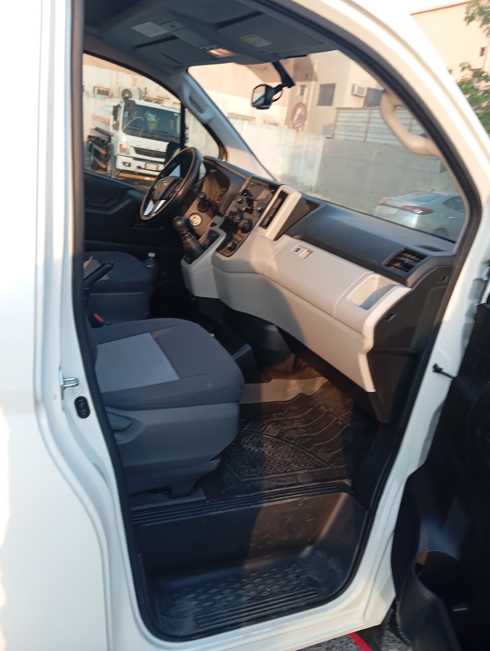 Jubail, Vehicles, Cars & Trucks , SAR 140000,  Toyota Hiace 2023,  2023,  Manual,  345000 KM,   Diesel For Sale