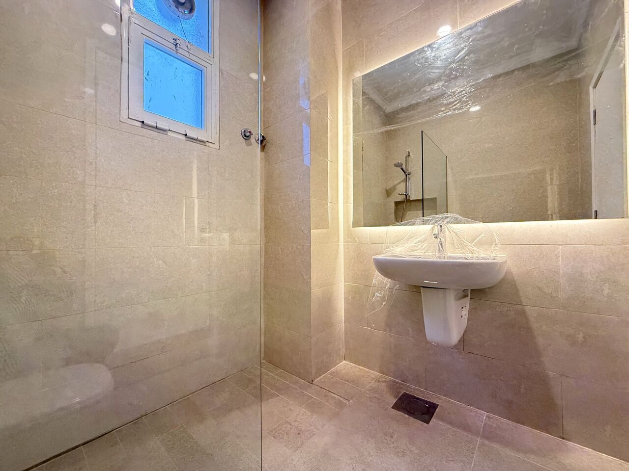 Salwa, Apartments, Flats, Houses & Villas, KWD 800/month,  4 BR,  Salwa &ndash; Very Nice, Spacious Four Bedroom Floors For Rent