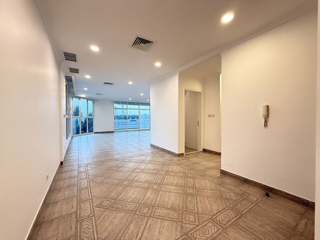Salwa, Apartments, Flats, Houses & Villas, KWD 800/month,  4 BR,  Salwa &ndash; Very Nice, Spacious Four Bedroom Floors For Rent