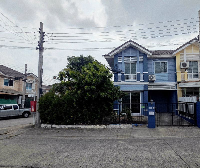 Bangkok, Real Estate For Sale, THB 2590000,  3 BR,  33 Sq. Feet,  /listing/Urgent Sale - Baan Pruksa Ville - 38 - Prime Location - Red Thorn King Kaew -