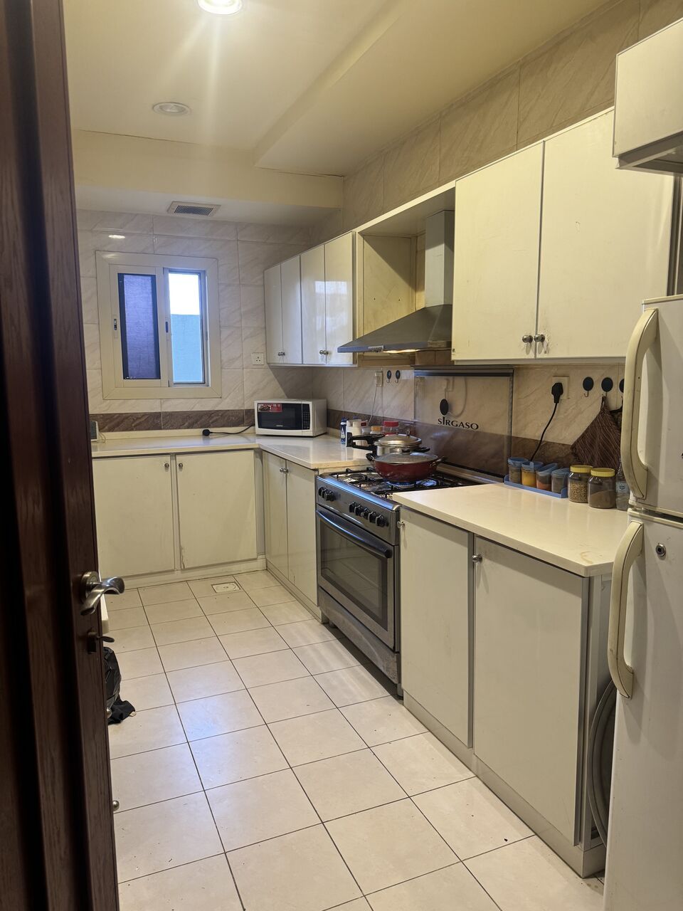 Jeddah, Housing Exchanges, SAR 800/month,  1 BR,  Room For Rent