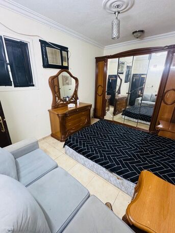 Al Malaz, Rooms for Rent, SAR 1200/month,  Furnished,  Rooms Available In A Fully Furnished 3 BHK Apartment, Suitable For An Executive Bachelor.