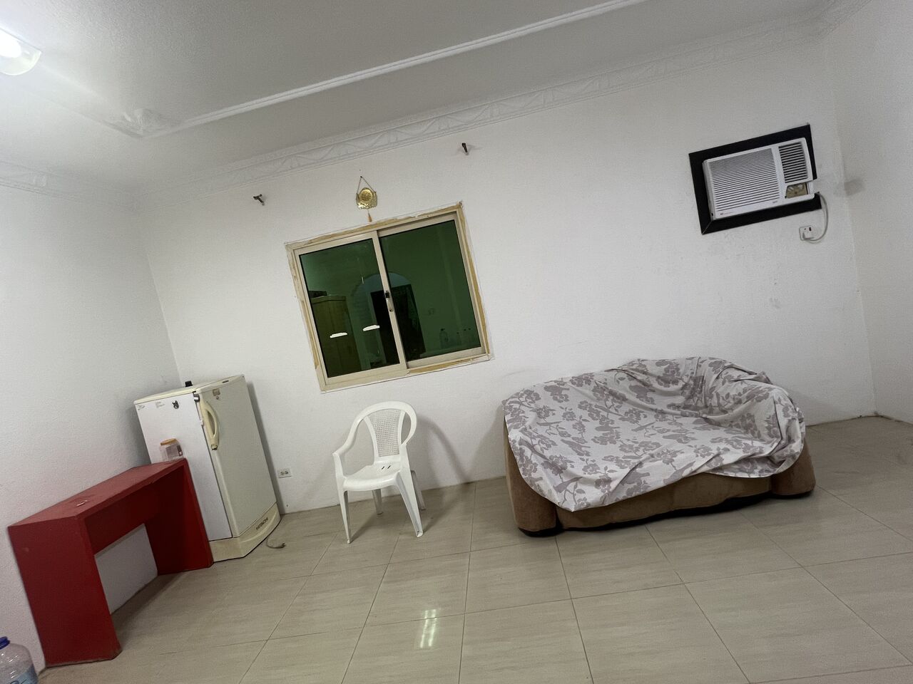 Jubail, Apartments, Flats, Houses & Villas, SAR 1250/month,  Furnished,  1 BR,  400 Sq. Meter,  Flat For Rent / Sublet &ndash; SAR 1,250 Per Month