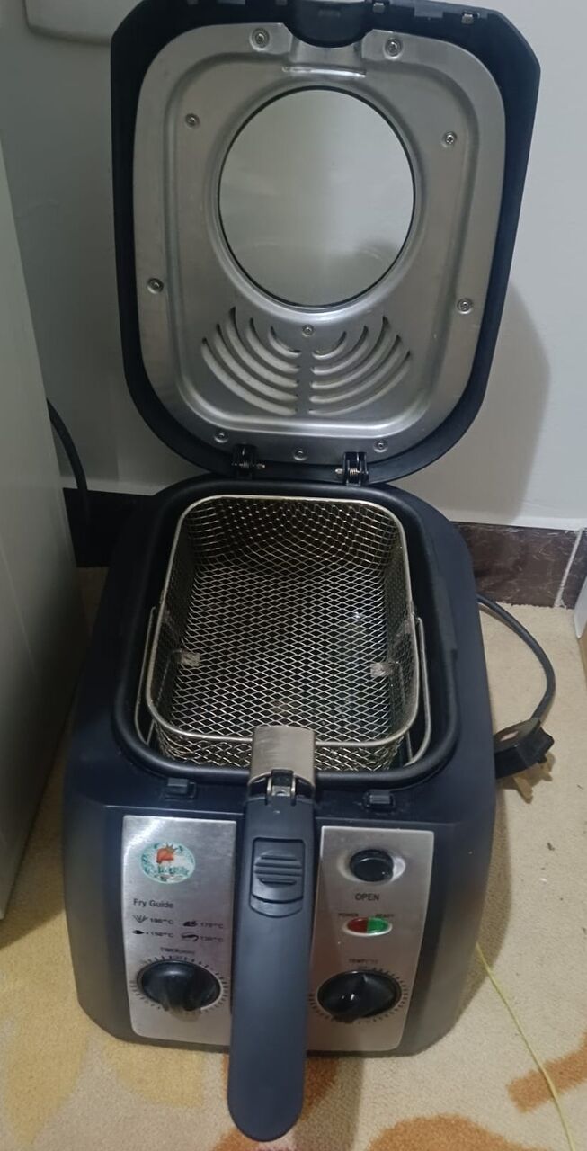 Riyadh, Household Items, SAR 120,  Urgent Sale Deep Fryer