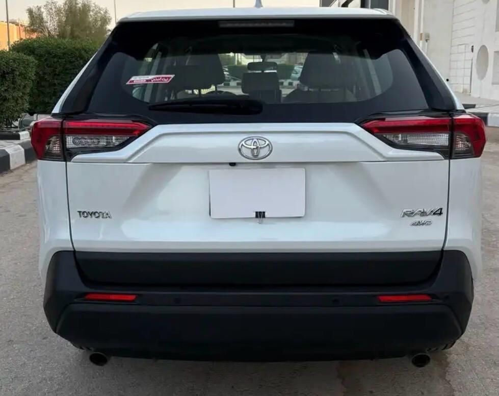 Riyadh, Vehicles, Cars & Trucks , SAR 78000,  TOYOTA RAV4,  2023,  Automatic,  105000 KM,  4X4 WHEEL DRIVE 2,0 LITER