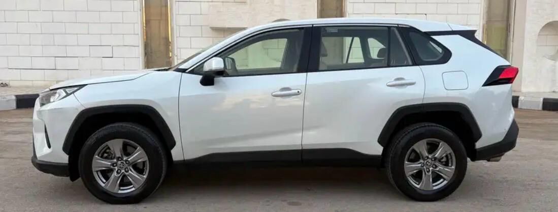 Riyadh, Vehicles, Cars & Trucks , SAR 78000,  TOYOTA RAV4,  2023,  Automatic,  105000 KM,  4X4 WHEEL DRIVE 2,0 LITER 1