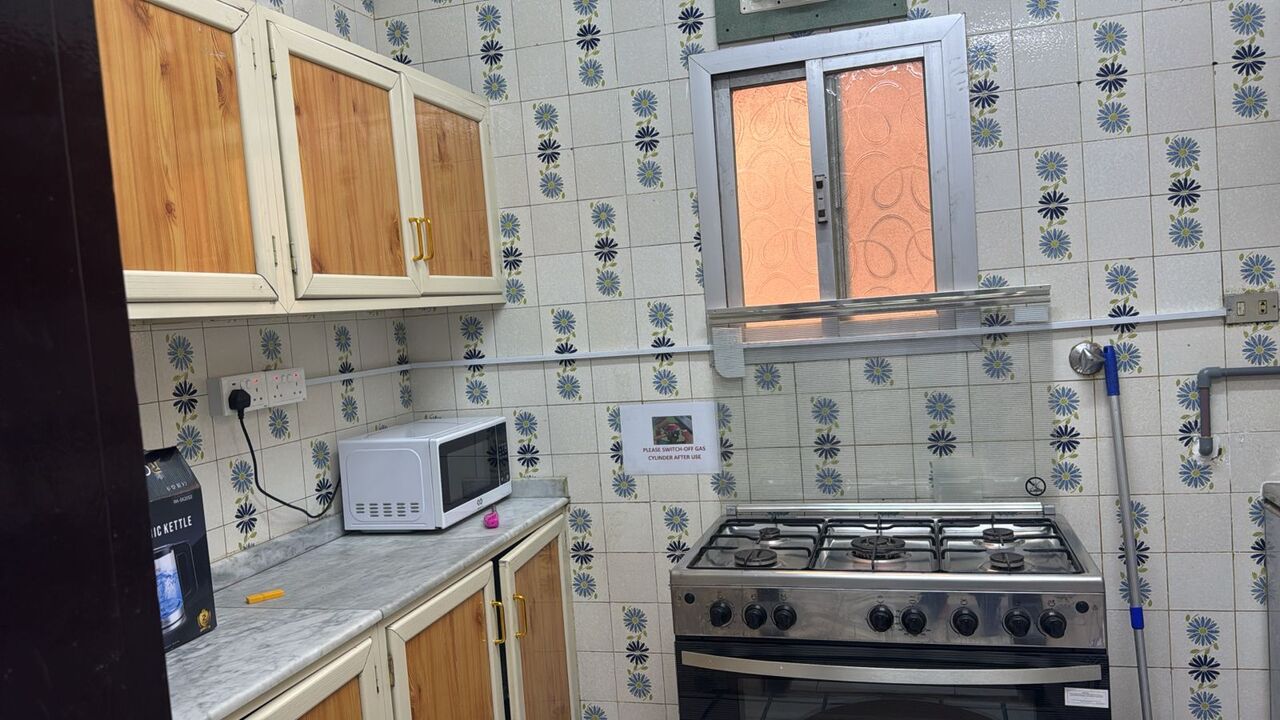 Riyadh, Rooms for Rent, SAR 2300/month,  Furnished,  Single Rooms Available For Executive Bachelor