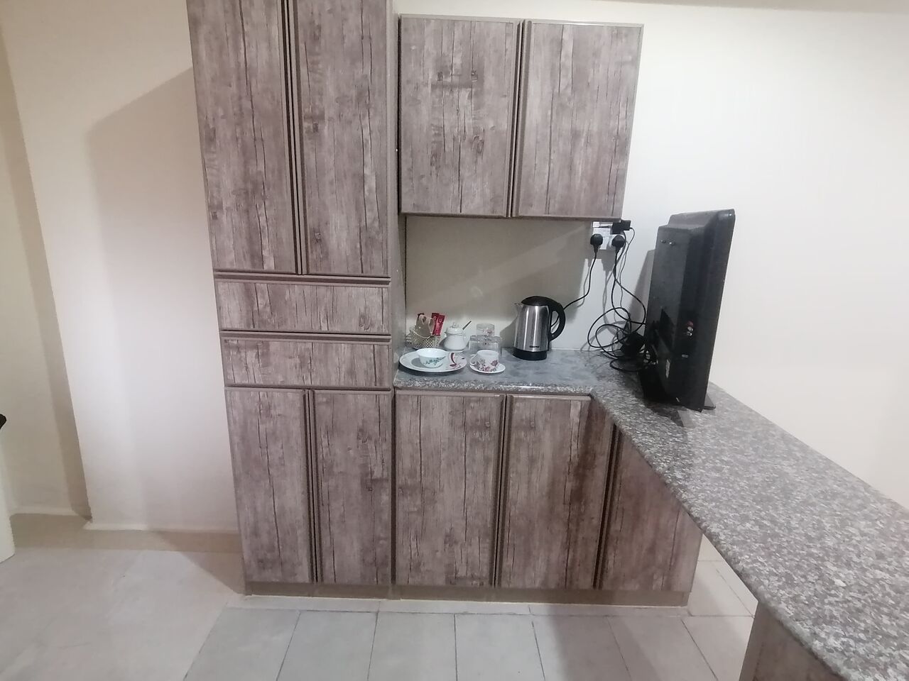 Busaiteen, Holiday/Vacation Rentals, BHD 20/day,  1 BR,  85 Sq. Meter,  Apartments For Daily Weekly Visitors
