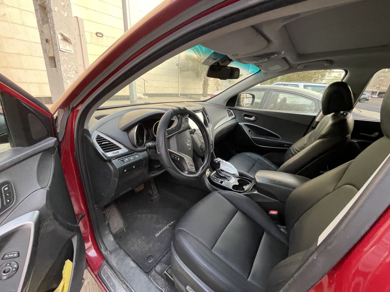 Jeddah, Vehicles, Cars & Trucks , SAR 1000,  Hyundai Santa Fe,  2013,  Automatic,  250000 KM,   , Selling As Is Where Is To Highest Bidder Next Week.