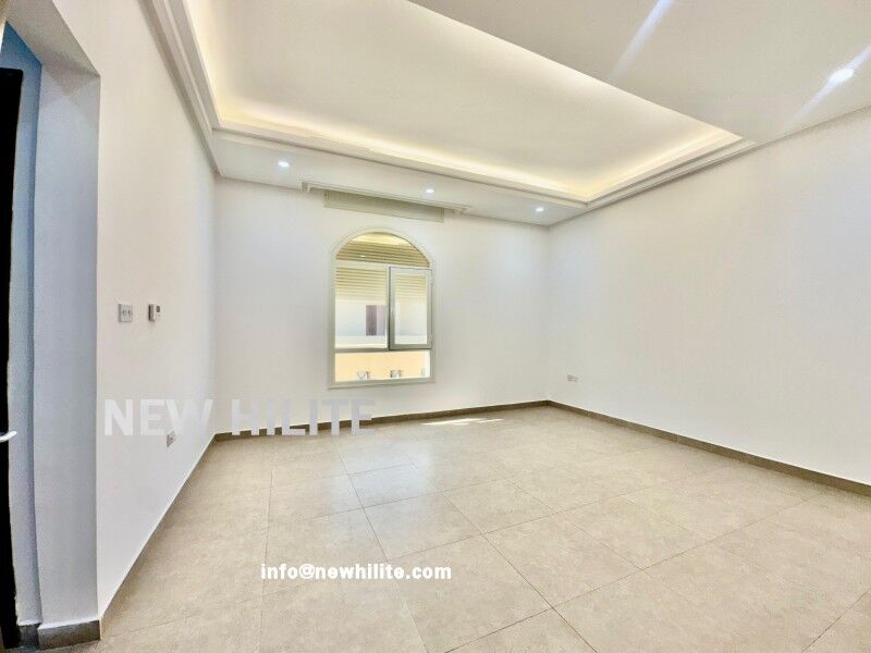 Kuwait City, Villas, KWD 950,  Four-Bedroom Floor For Rent In Al-Siddeeq