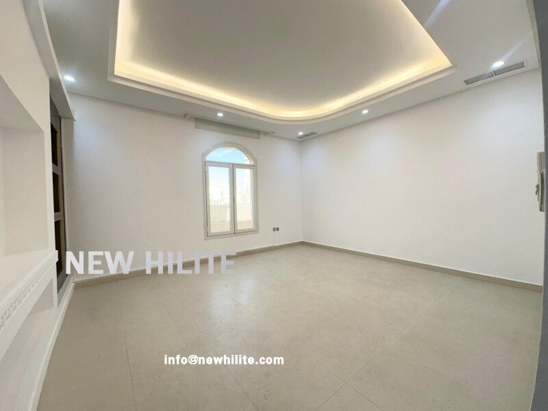 Kuwait City, Villas, KWD 950,  Four-Bedroom Floor For Rent In Al-Siddeeq
