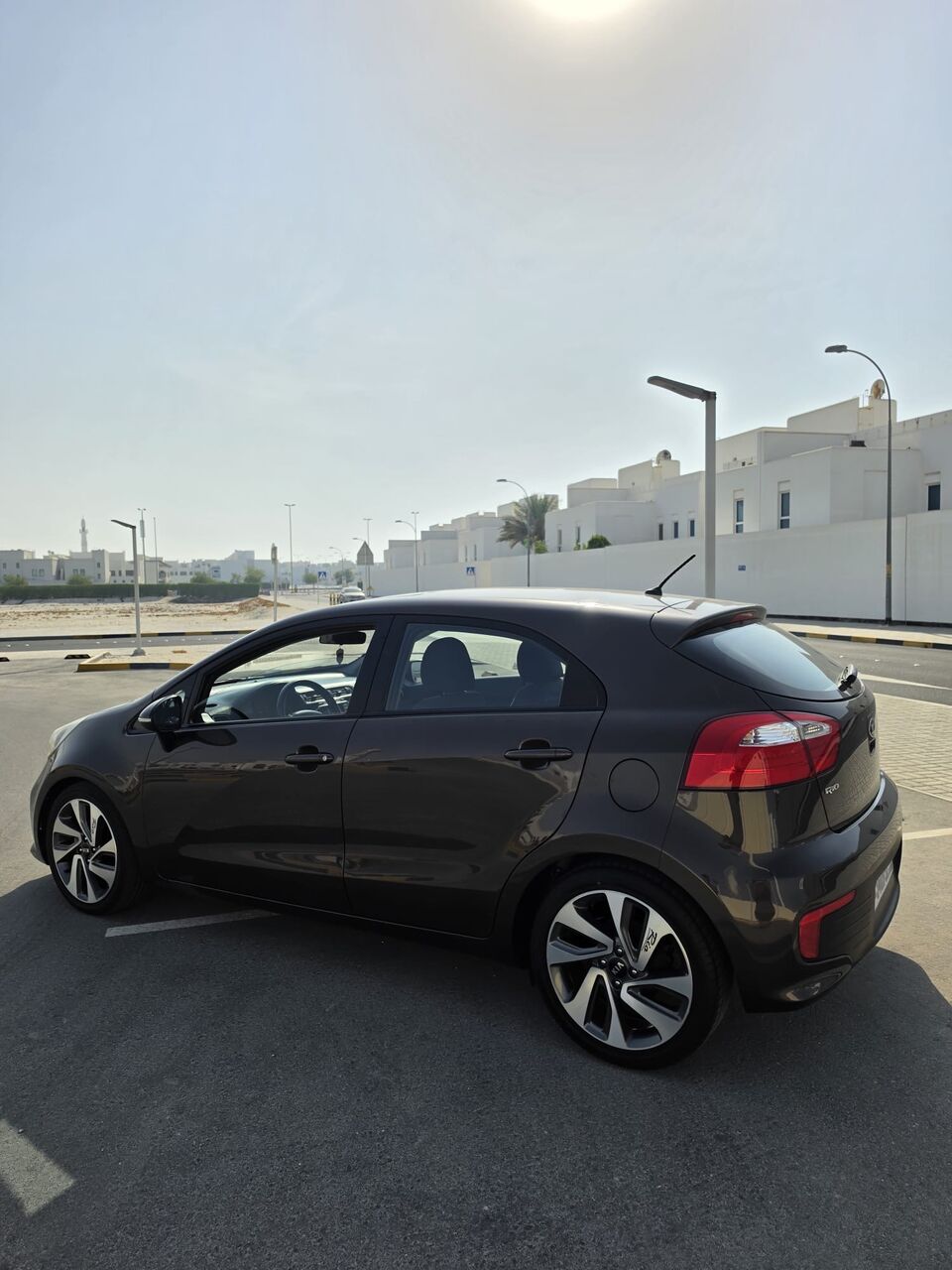 Manama, Vehicles, Cars & Trucks , BHD 2300,  Kia Rio Hatchback,  2016,  Automatic,  99000 KM,  For Sale Kia Rio