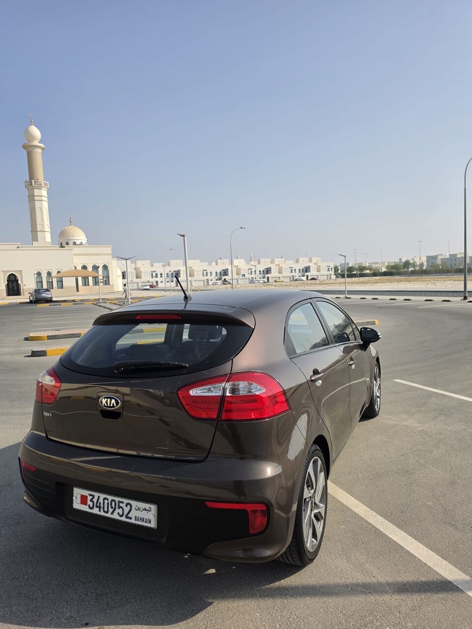 Manama, Vehicles, Cars & Trucks , BHD 2300,  Kia Rio Hatchback,  2016,  Automatic,  99000 KM,  For Sale Kia Rio