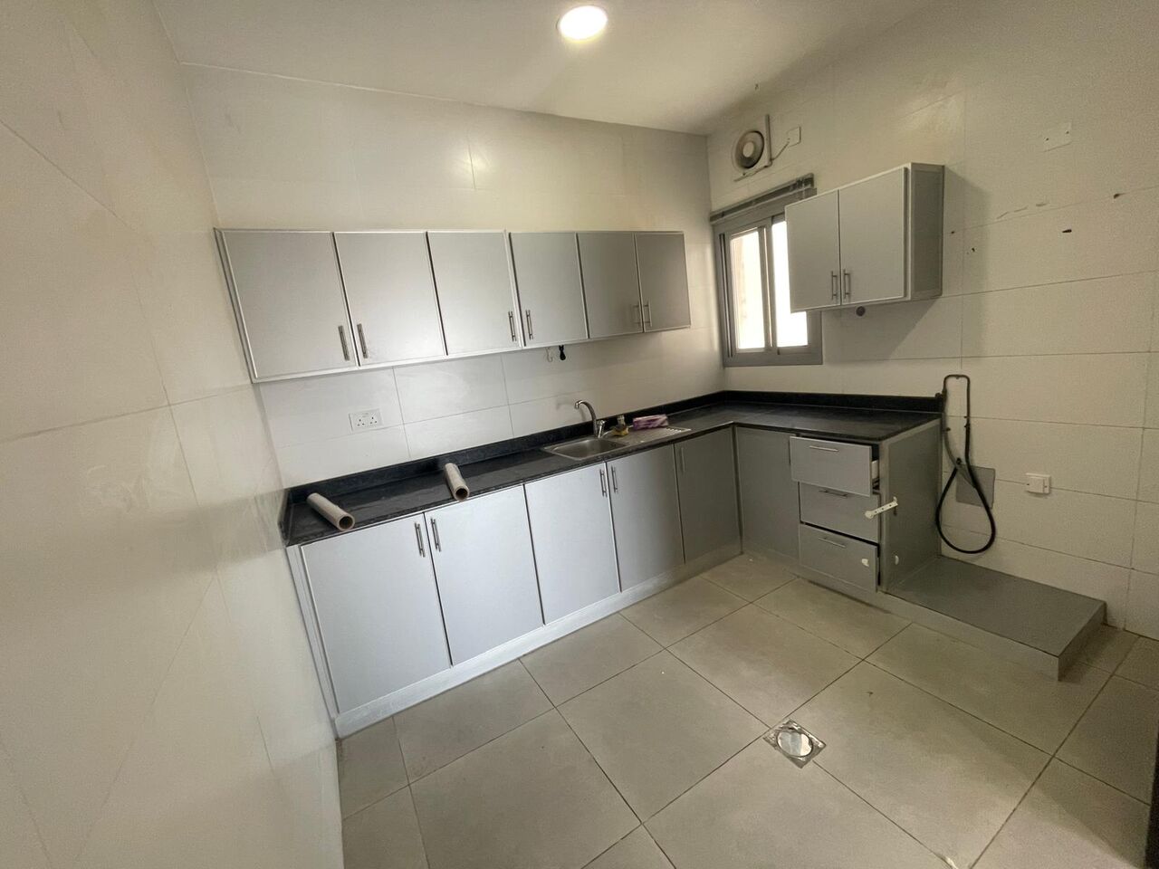 Adliya, Apartments, Flats, Houses & Villas, BHD 230/month,  1 BR,  1 Bedroom In Adliya With Ewa Near Al Hilal Hoispital