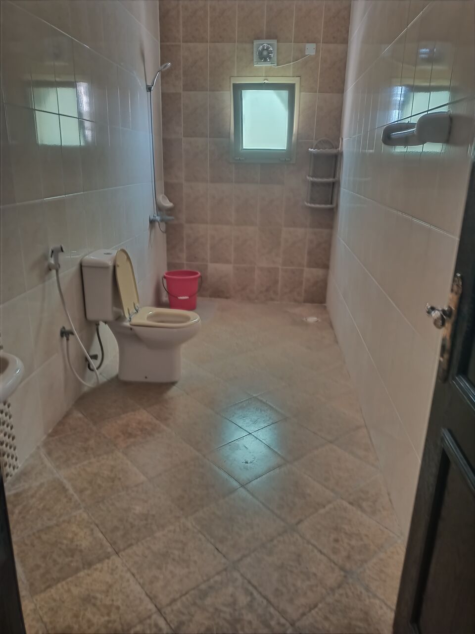 Gudaibiya, Apartments, Flats, Houses & Villas, BHD 200/month,  1 BR,  Semi Furnished Spacious 1 Bedroom Family Flat For Rent In Gudaibiya With Balcony