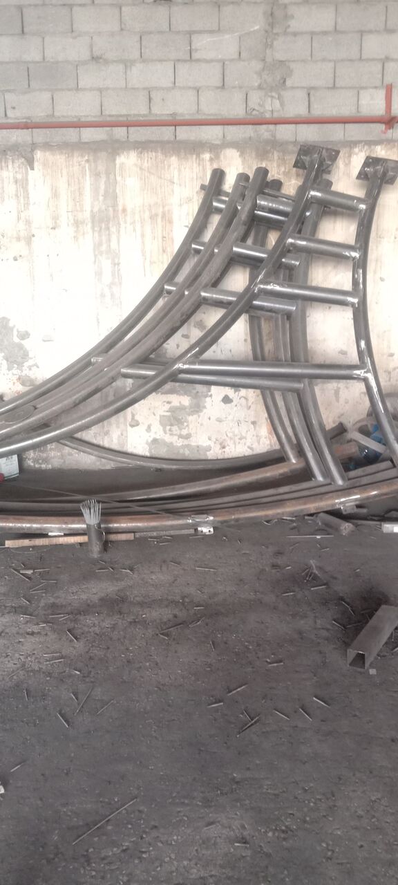 Riyadh, Construction, للحدادة و المونيم،الذجاج