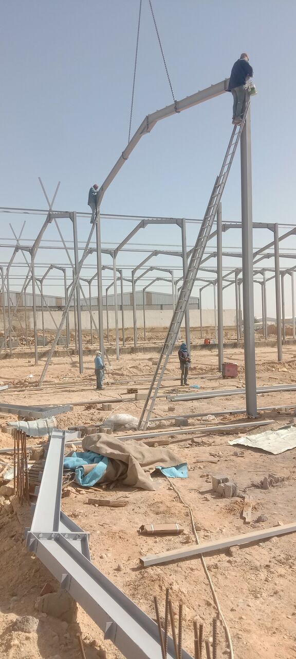 Riyadh, Construction, للحدادة و المونيم،الذجاج