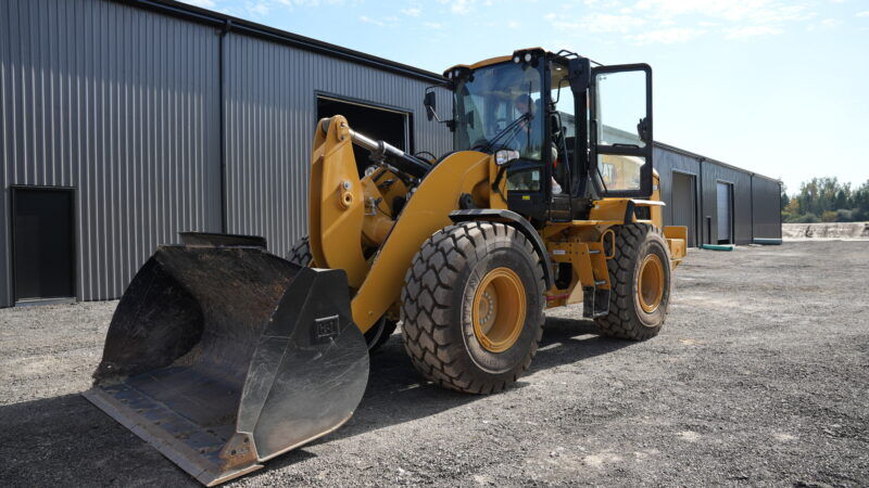 Toronto, Heavy Equipment, CAD 315000,  For Sale &ndash; Caterpillar 930 (1106)