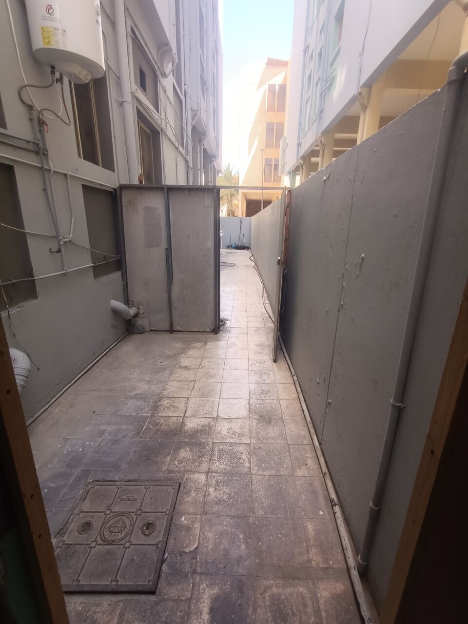 Gudaibiya, Apartments, Flats, Houses & Villas, BHD 160/month,  1 BR,  Semi Furnished Spacious 1 Bedroom Flat For Rent In Gudaibiya With Electricity