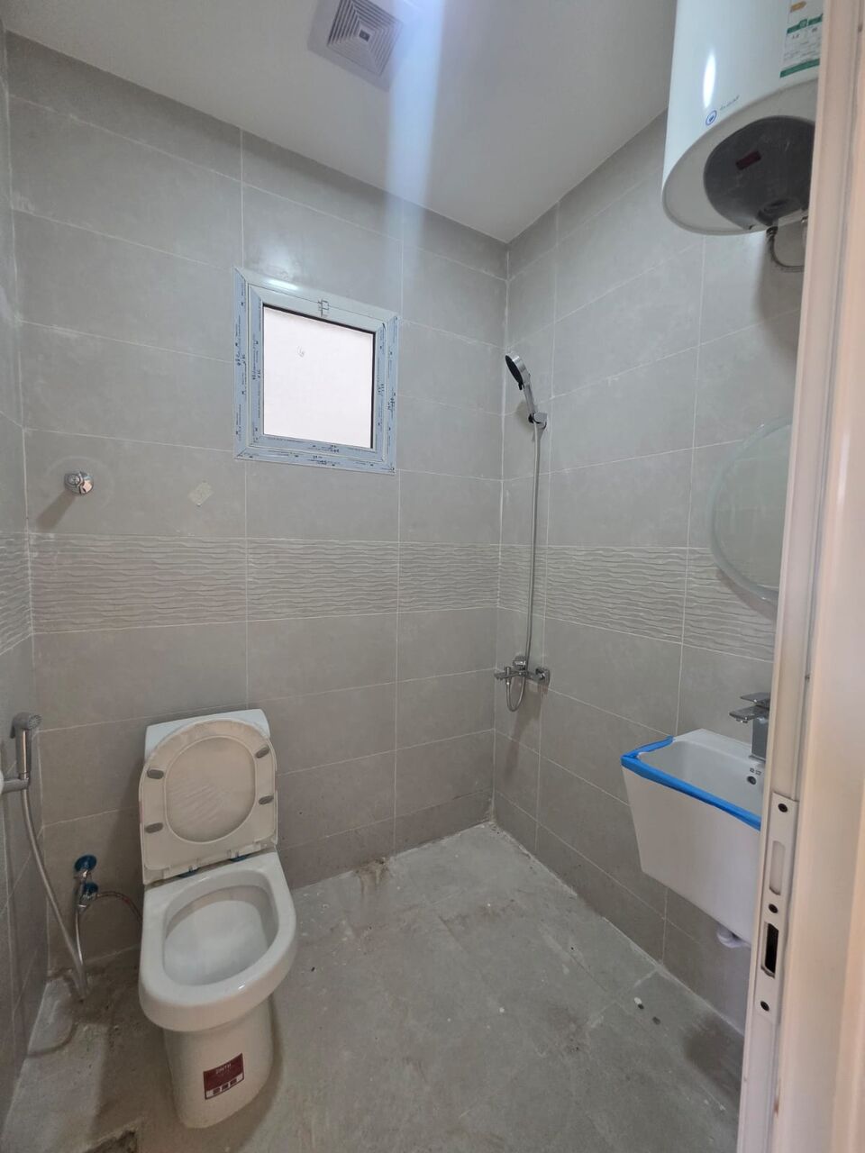 Khobar, Apartments, Flats, Houses & Villas, SAR 35000/year,  3 BR,  Consists Of:- 3 Bedrooms, A Living Room ,  2 Bathrooms, And A Kitchen,   Fast Floor, Exter