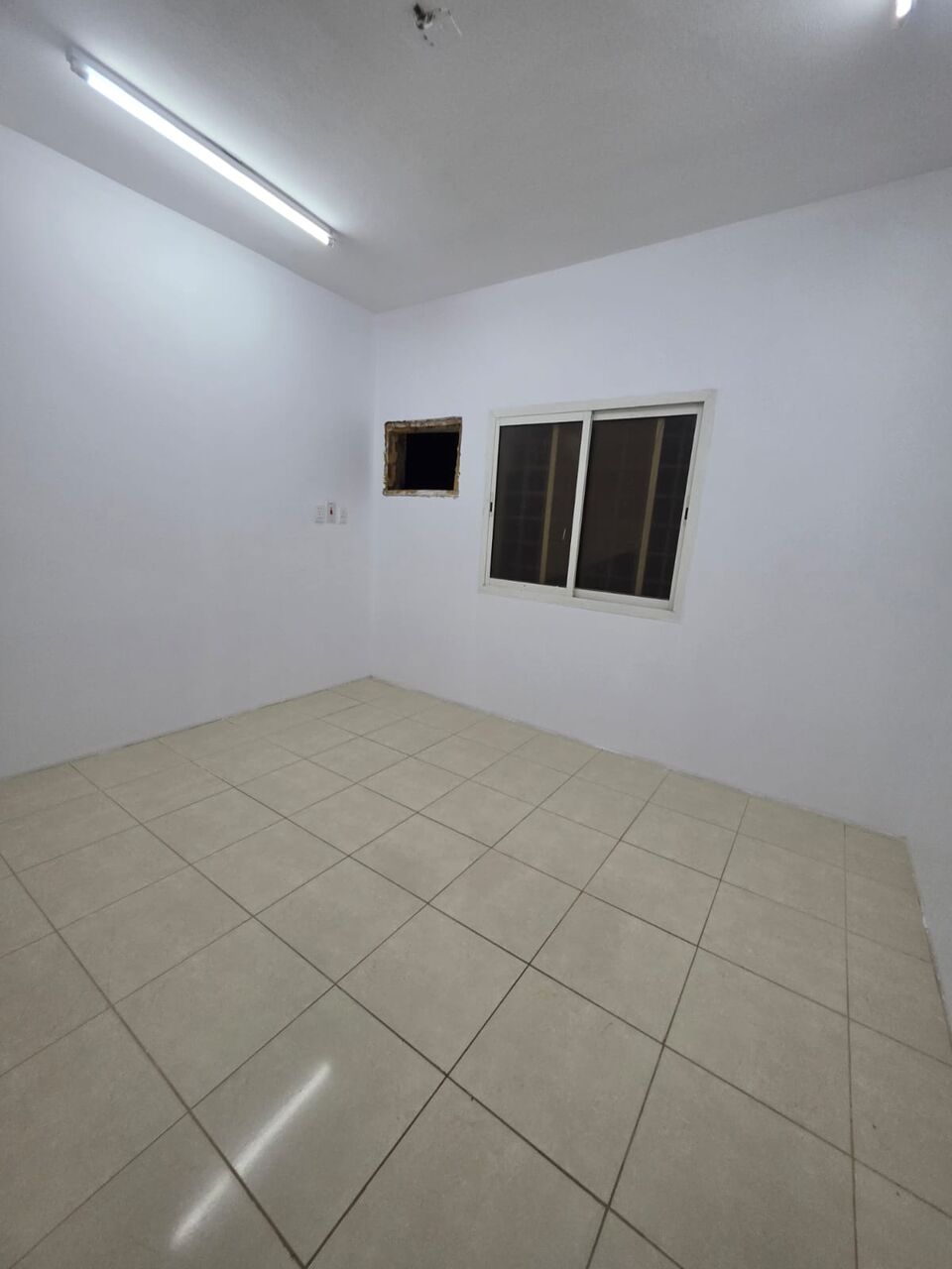 Khobar, Apartments, Flats, Houses & Villas, SAR 22600/year,  4 BR,  Consists Of:- 4 Bedrooms, A Living Room, 2 Bathrooms, And A Kitchen, Second Floor  Elevato