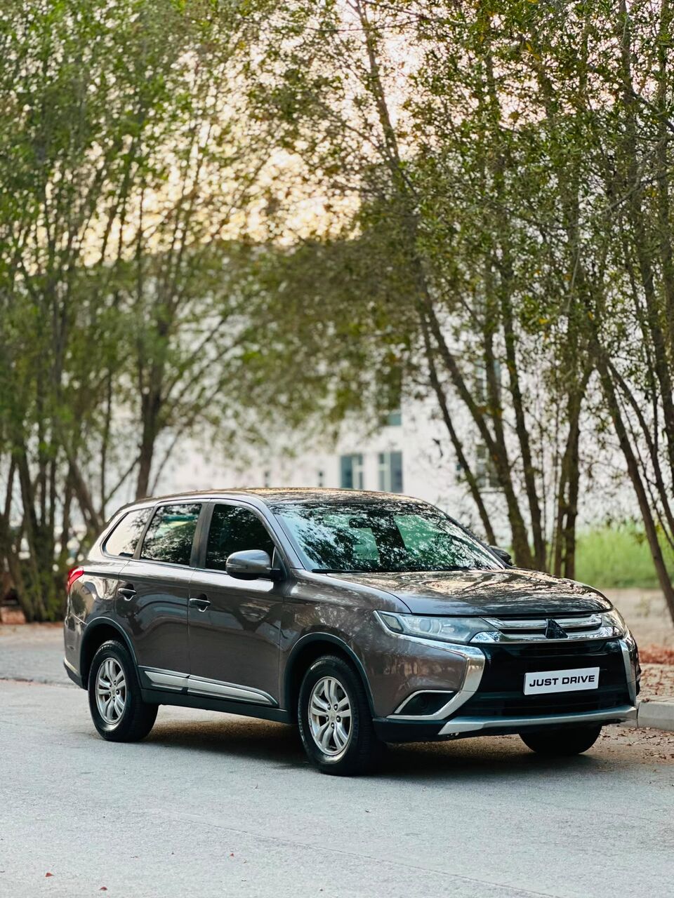 Segaya, Vehicles, Cars & Trucks , BHD 3650,  Mitsubishi Outlander,  2016,  Automatic,  135000 KM,    MODEL WELL MAINTAINED 5 SEATER SUV CALL OR WHATSAPP ON 35400768