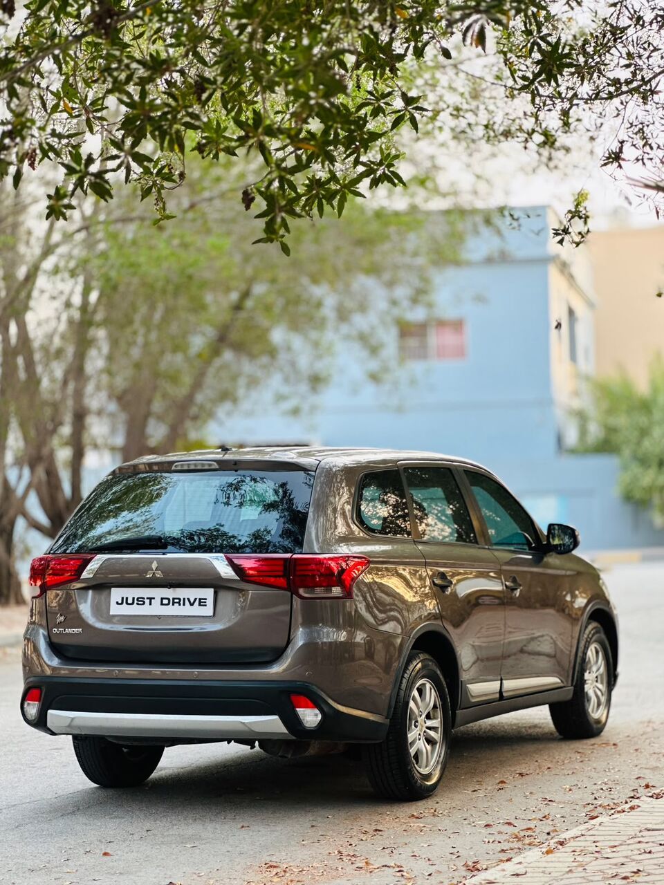 Segaya, Vehicles, Cars & Trucks , BHD 3650,  Mitsubishi Outlander,  2016,  Automatic,  135000 KM,    MODEL WELL MAINTAINED 5 SEATER SUV CALL OR WHATSAPP ON 35400768