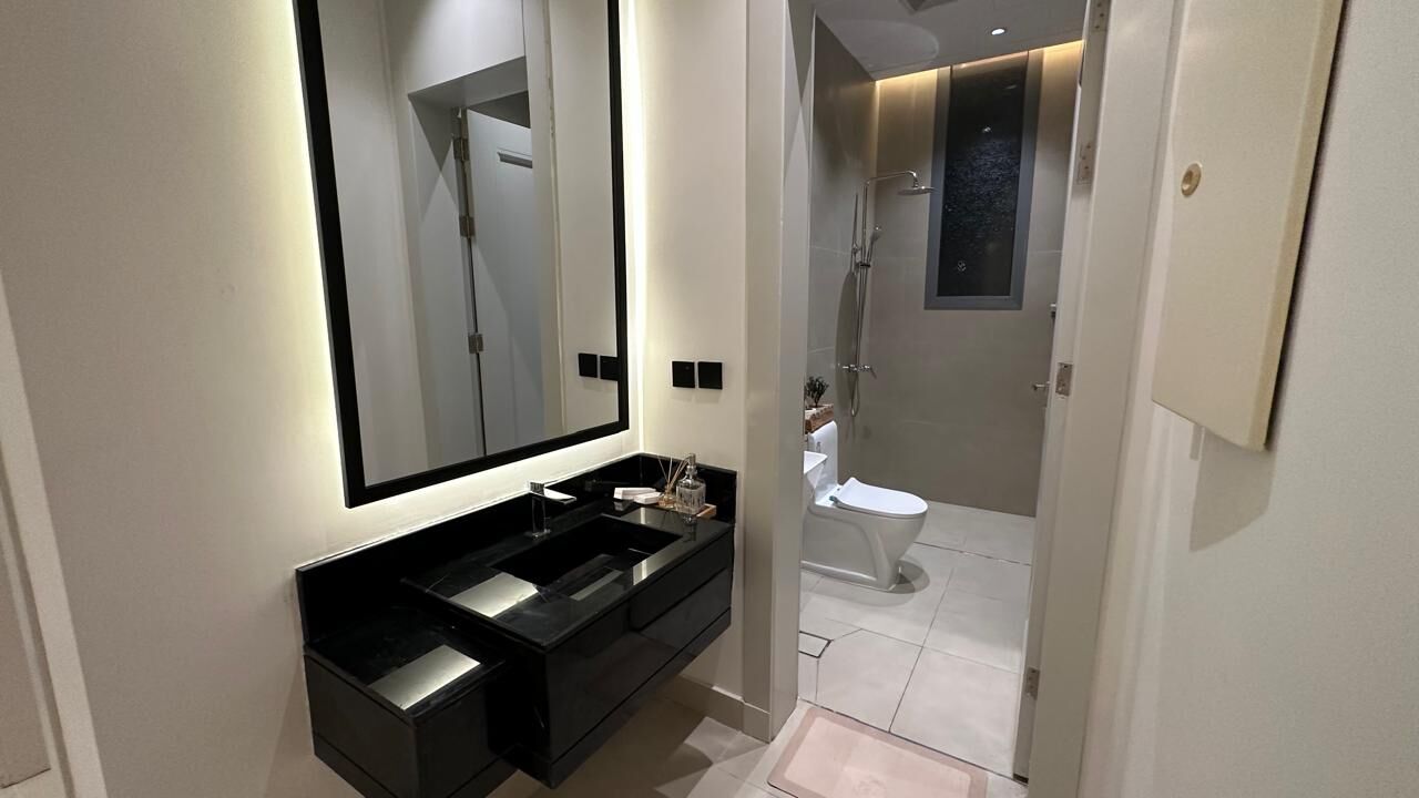 Riyadh, Housing Exchanges, SAR 14/month,  3 BR,  Luxury Executive Residence | Premium 3-Bedroom Apartment In Al Munsiyah