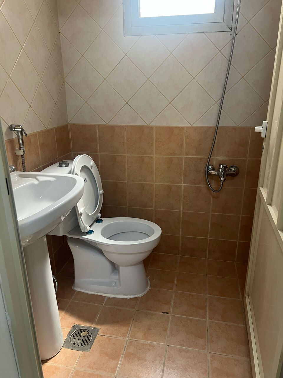 Khobar, Apartments, Flats, Houses & Villas, SAR 1400/month,  1 BR,  New 1BHK Has 2 New Splits AC Unit, Washing Machine, Refrgerator And WiFi