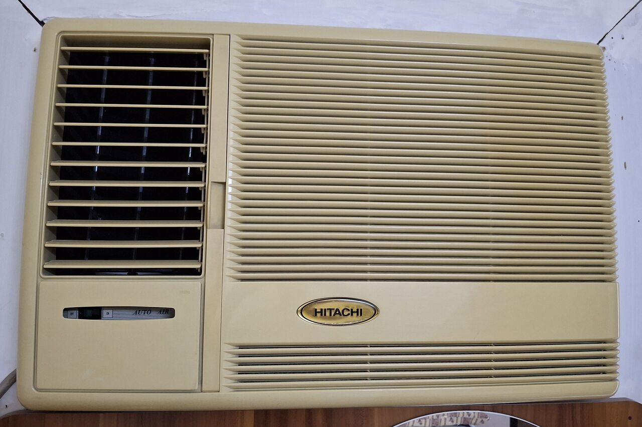 Bilad Al Qadeem, Air Conditioners, BHD 55,  ✅️HITACHI - 2 TON WINDOW AC