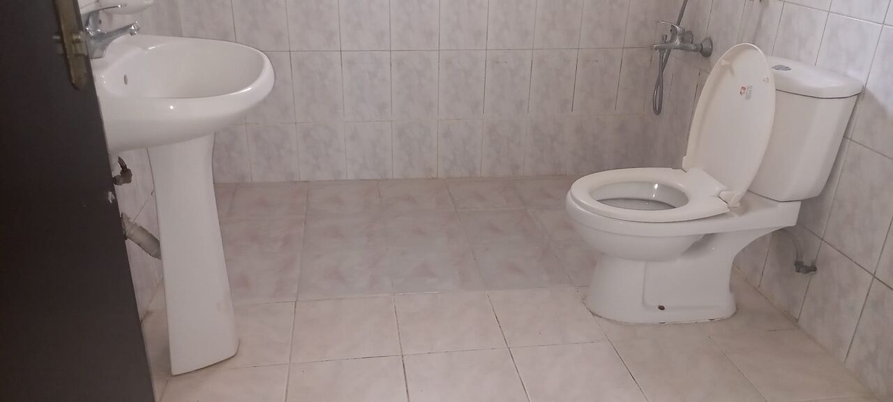Hoora, Apartments, Flats, Houses & Villas, BHD 300/month,  2 BR,  # 2  Bedrooms,2  Bathrooms,hall, Kitchen,full Furnished Flat For Rent#