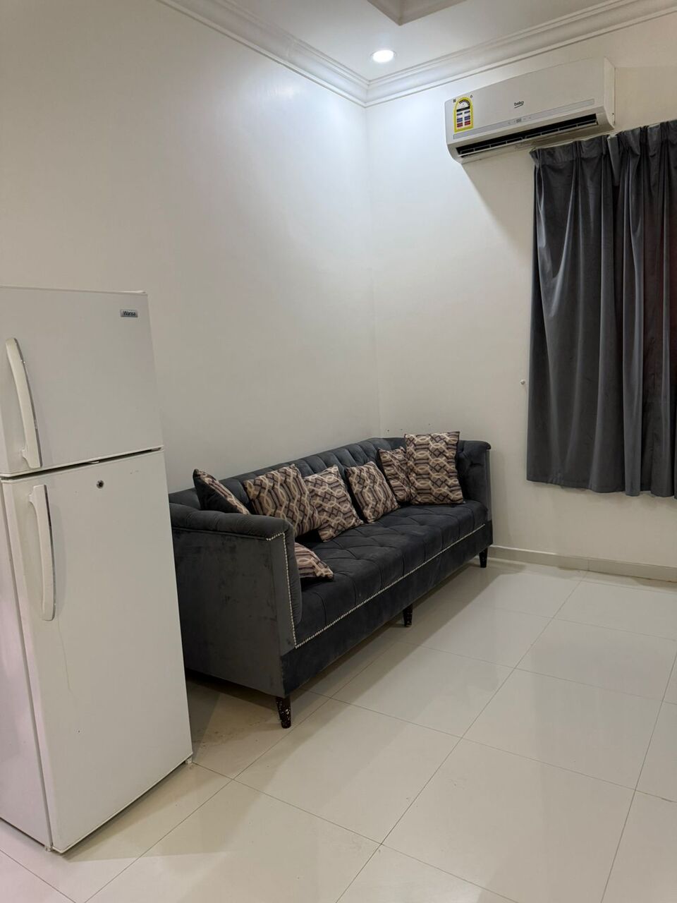 Al Narjis, Rooms for Rent, SAR 2000/month,  Sami Furnished Room For Rent For Executive Bachelor/ Small Family