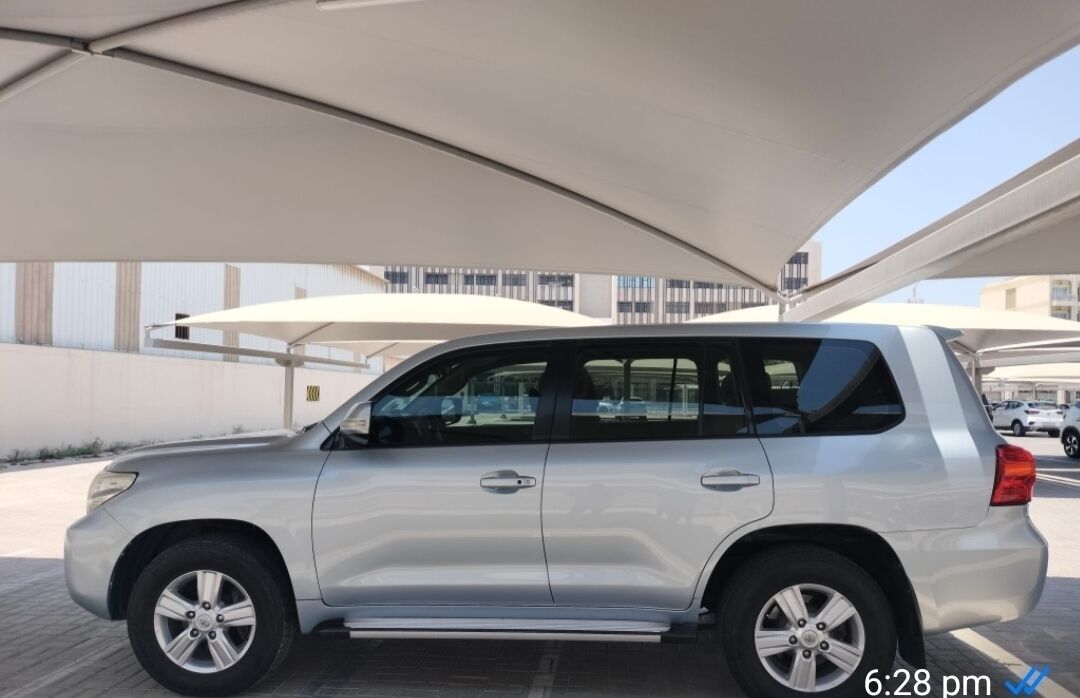 Manama, Vehicles, Cars & Trucks , Toyota Land Cruiser,  2014,  Automatic,  194000 KM,    V6
