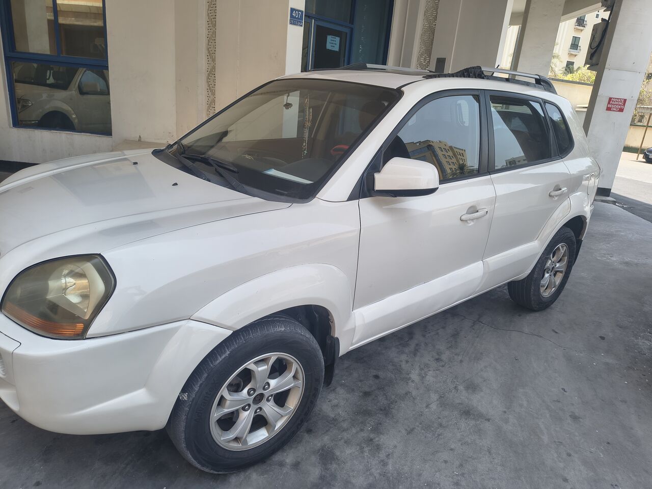 Manama, Vehicles, Cars & Trucks , BHD 1550,  Hyundai Tucson,  2009,  Null,  165000 KM,   Full Option