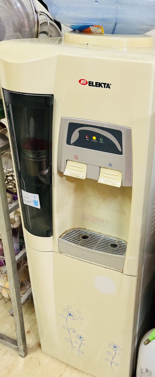Jubail, Appliances, SAR 550,  Elekta Hot/Cool Water Dispenser & Samsung Microwave Oven For Sale