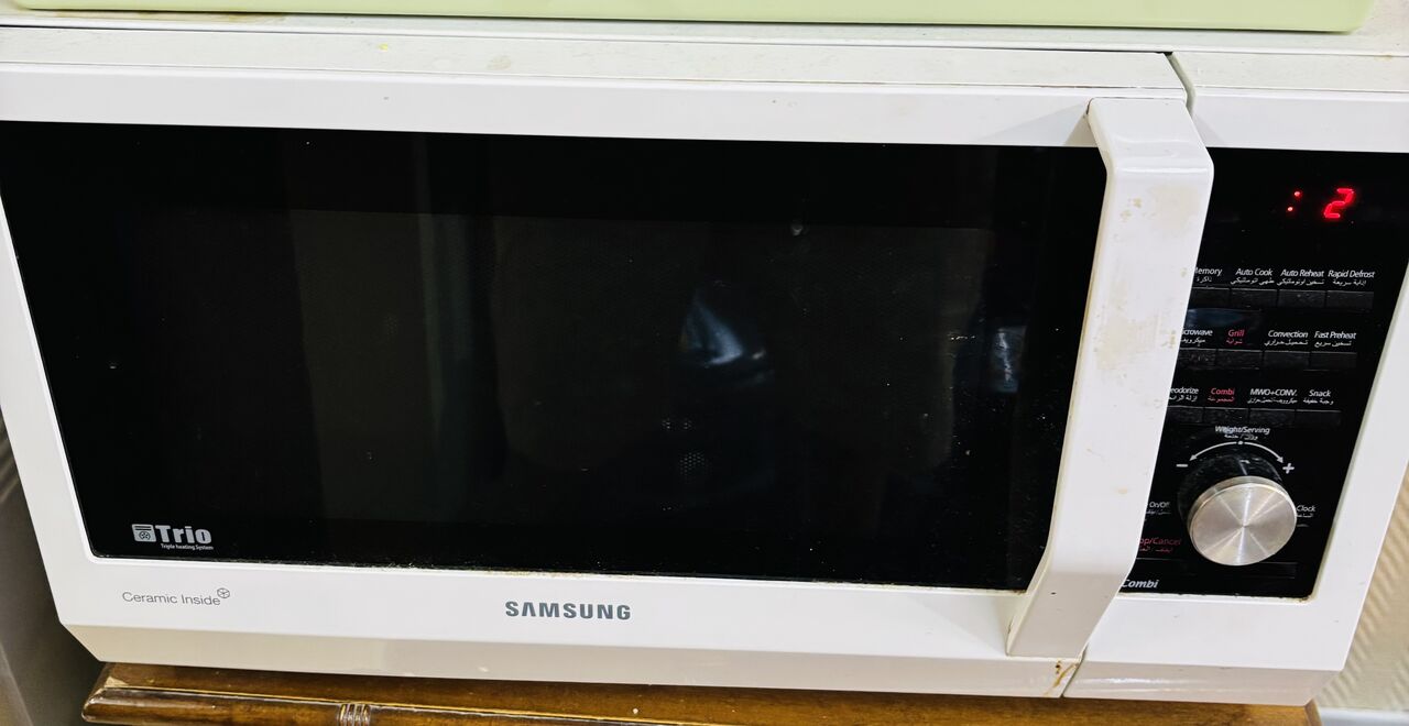 Jubail, Appliances, SAR 550,  Elekta Hot/Cool Water Dispenser & Samsung Microwave Oven For Sale