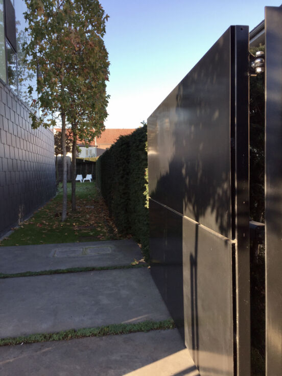 Brussels, Apartments, Flats, Houses & Villas, EUR 1750/month,  2 BR,  Detached Architect-designed Home With 2 Bedrooms And Garden To Rent