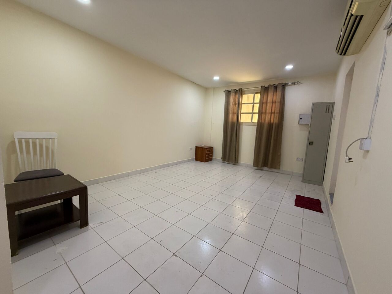 Hoora, Apartments, Flats, Houses & Villas, BHD 160/month,  Studio,  Semi-Furnished Studio Apartment For Rent In Hoora