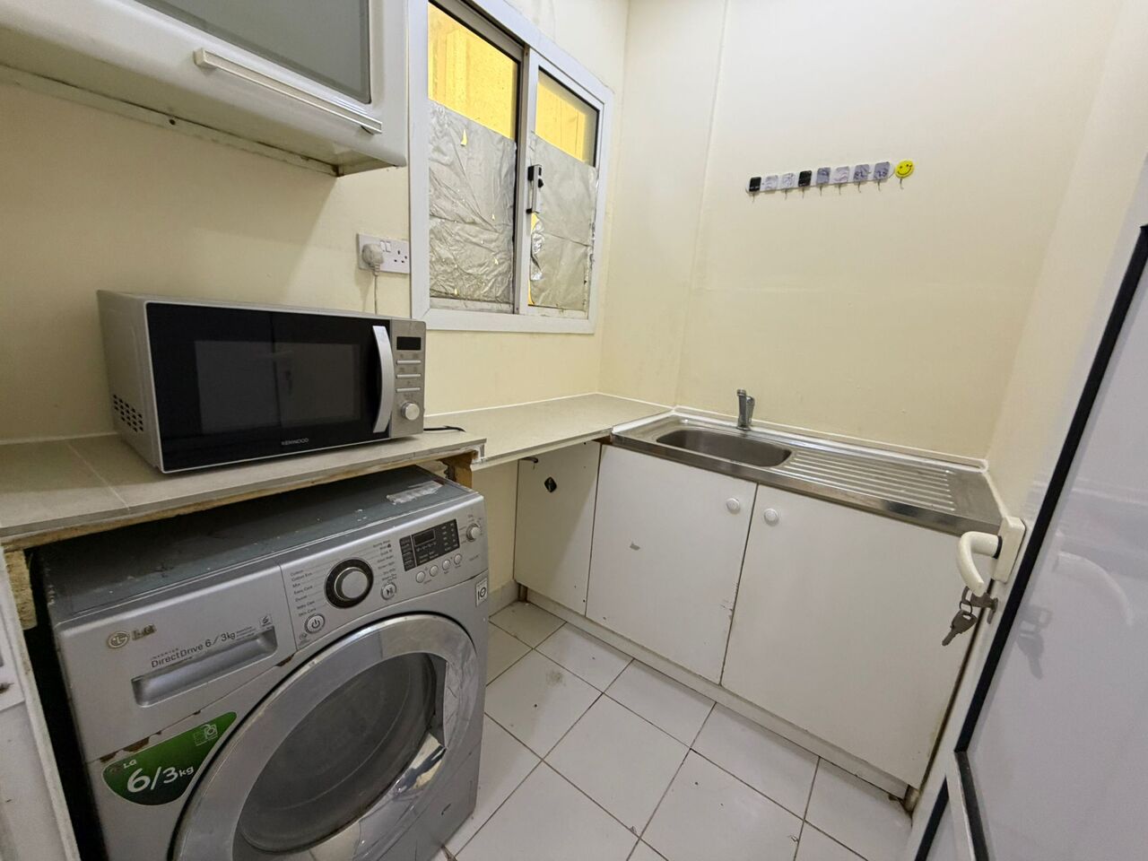 Hoora, Apartments, Flats, Houses & Villas, BHD 160/month,  Studio,  Semi-Furnished Studio Apartment For Rent In Hoora