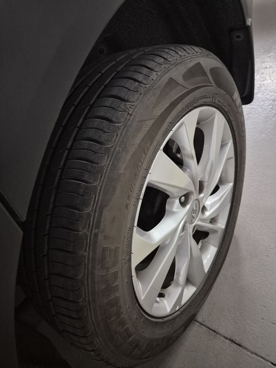 Riyadh, Auto Parts, SAR 500,  4 Tires With Excellent Condition 225/60 R17