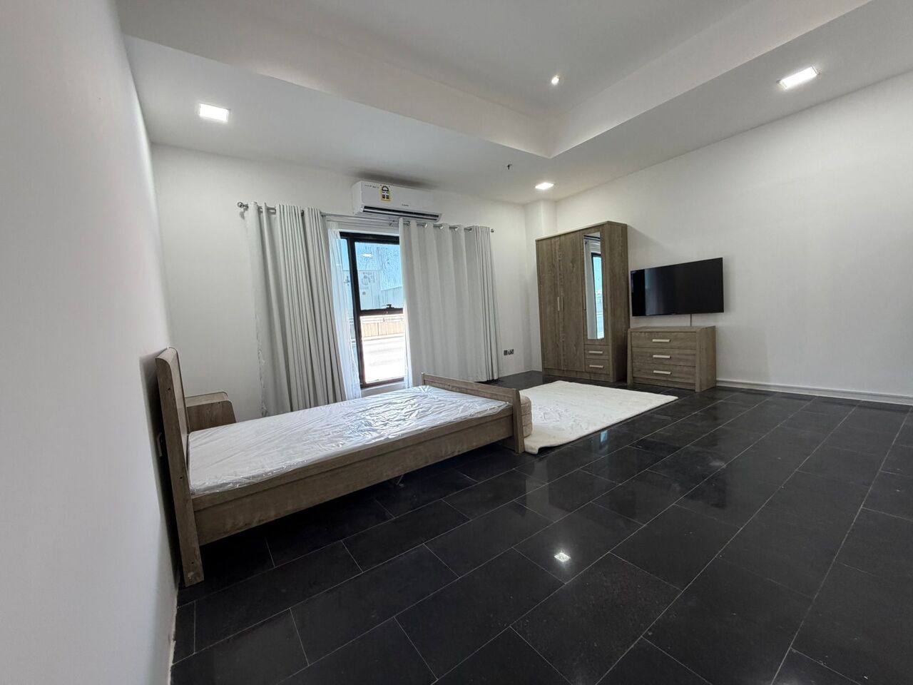Umm Al Hassam, Apartments, Flats, Houses & Villas, BHD 220/month,  Studio,  Premium Fully Furnished Studio Apartment For Rent In Um Al Hassam
