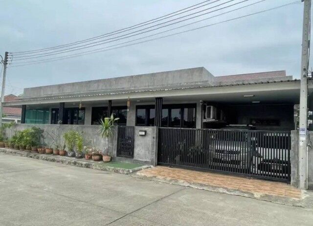 Bangkok, Villas, THB 35000,  100 Sq. Feet,  For Rent 35,000 Baht/month, 100 Sq M. #Kulphan Ville 9 #Hang Dong Style #Modern Loft #Doi