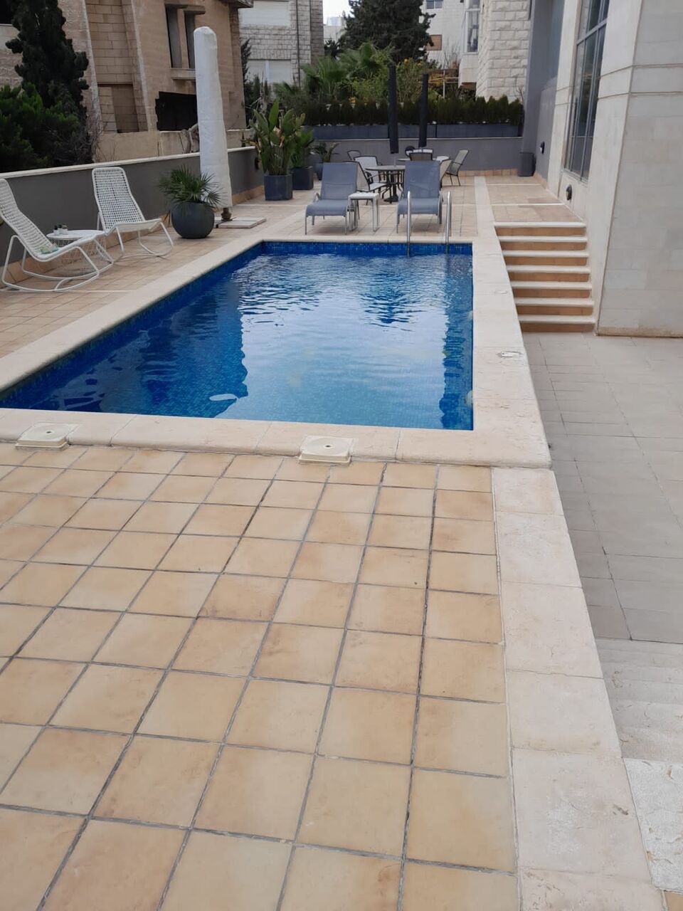 Amman, Apartments, Flats, Houses & Villas, JOD 12000/year,  Furnished,  2 BR,  120 Sq. Meter,  Apartments For Rent In Jabal Amman