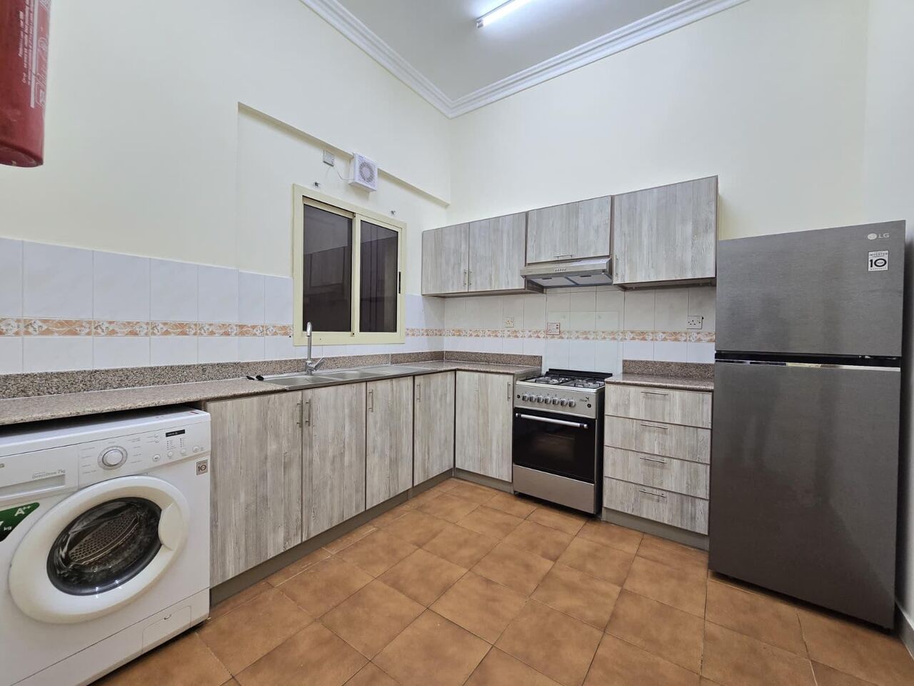 Mahooz, Apartments, Flats, Houses & Villas, BHD 280/month,  Furnished,  1 BR,  Apartment For Rent In Mahooz | Pool & Gym